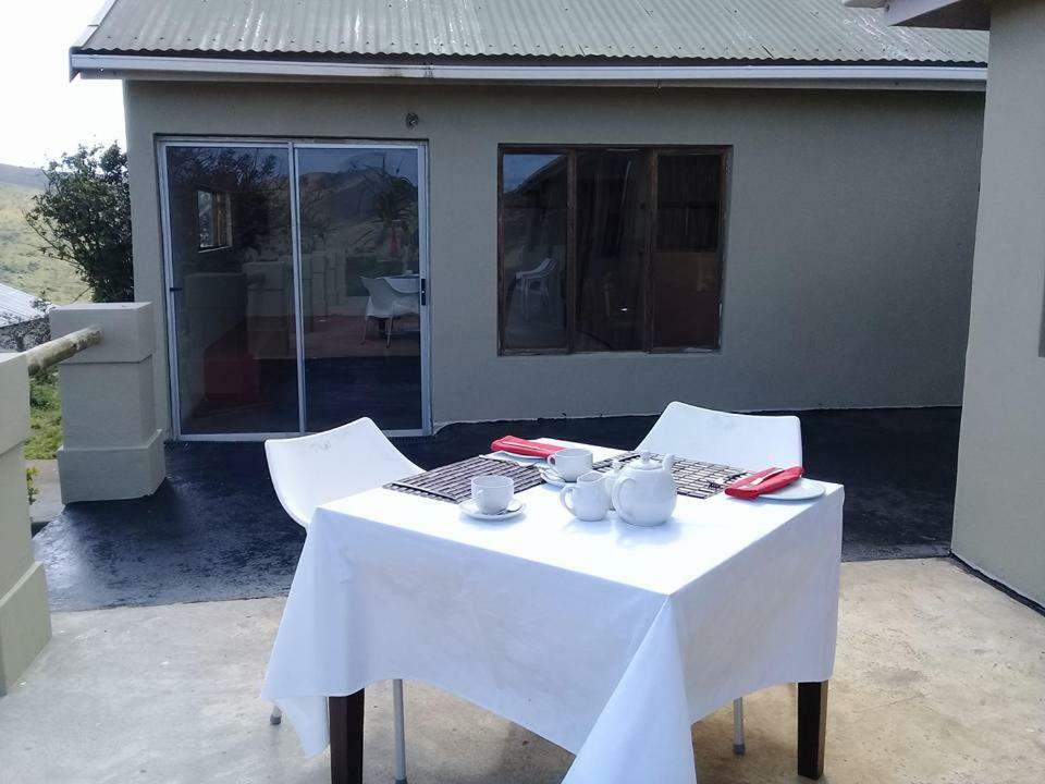 Hluhluwe Gate Safari Camp Hotel Exterior photo
